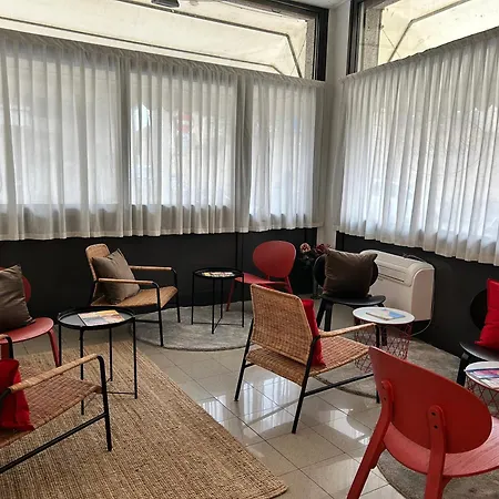 塞西尔酒店 2* 比萨