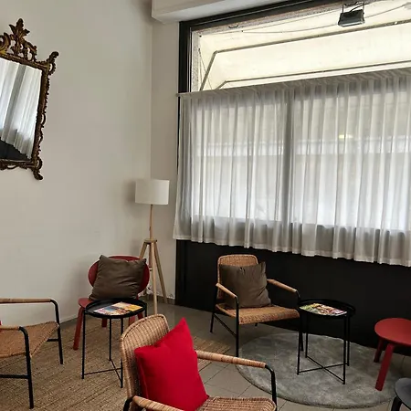 Cecile Hotel 2*